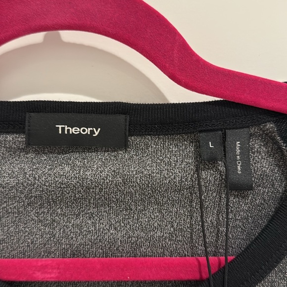 Theory Black and Gray Long Sleeve Tee - Picture 2 of 5